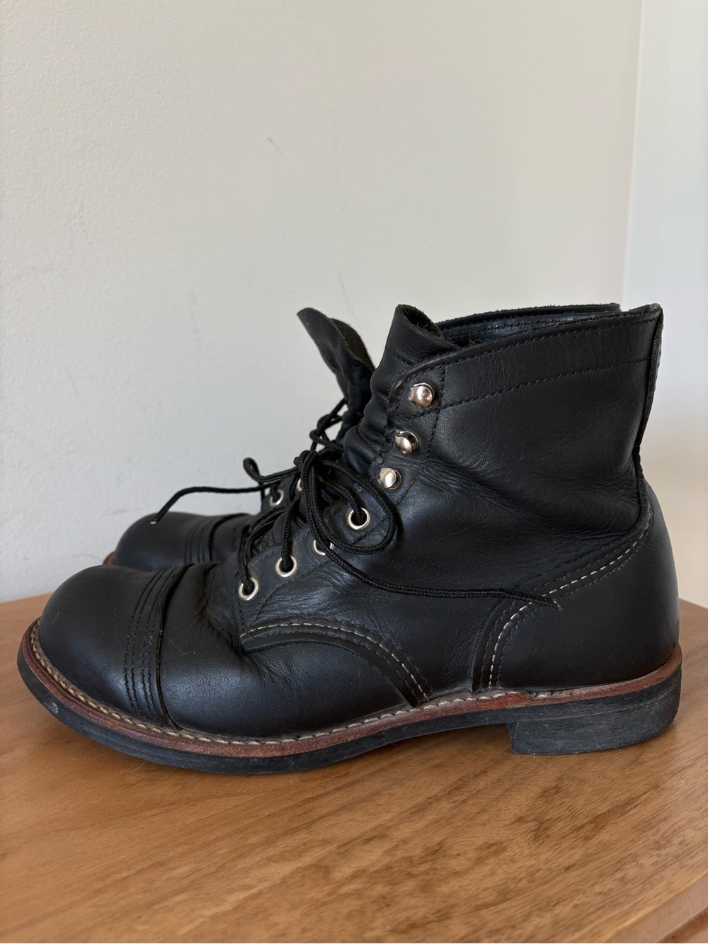 RED WING IRON RANGER 8084 6-Inch Boot in Black Harness Leather SIZE 8